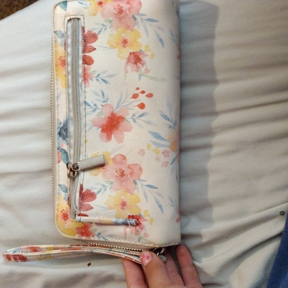 Wallet - Picture 3 of 3